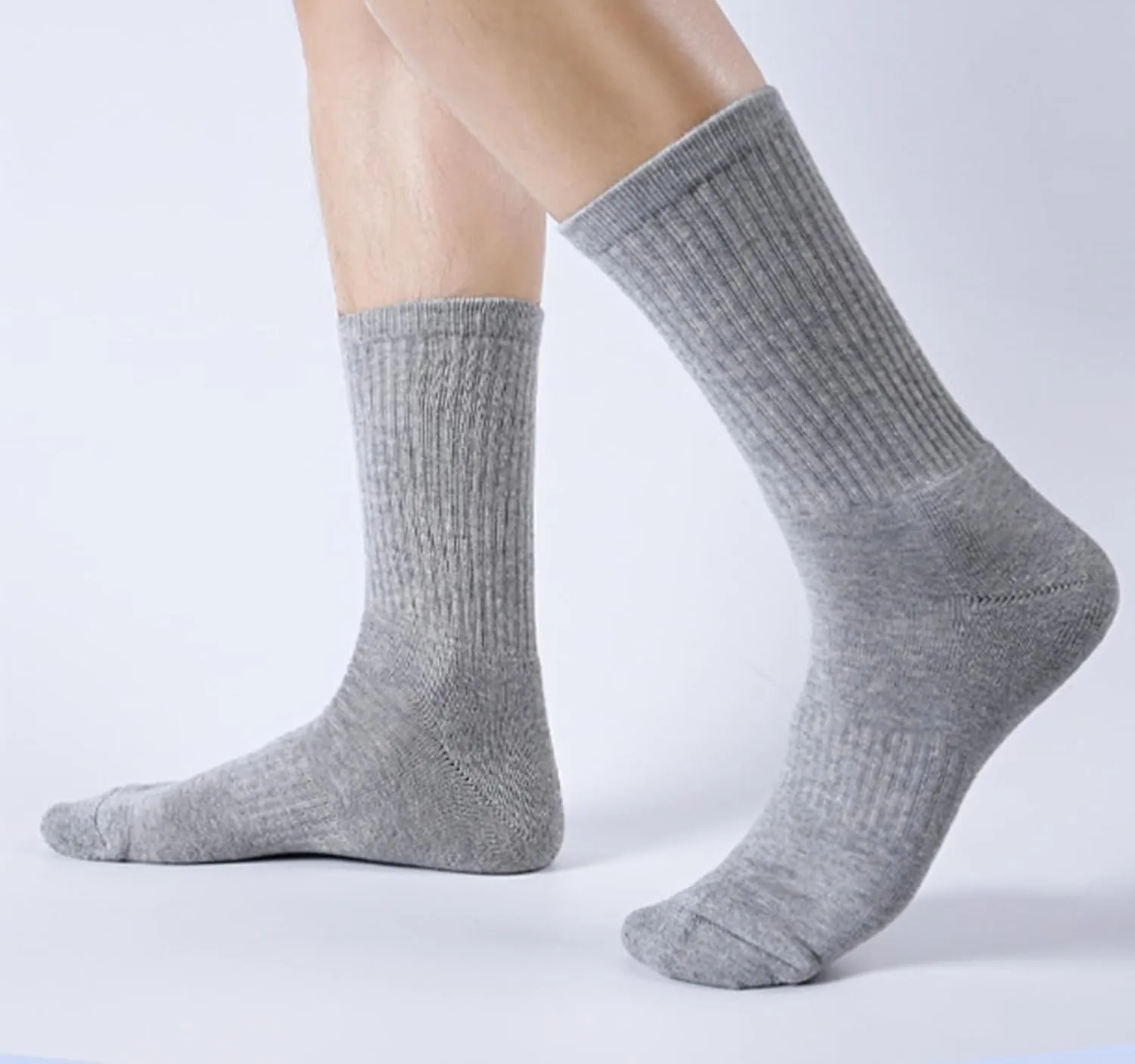 20 Pairs Crew Athletic Socks for Men Moisture Wicking Cushion Crew Socks for Sport Running Traveling