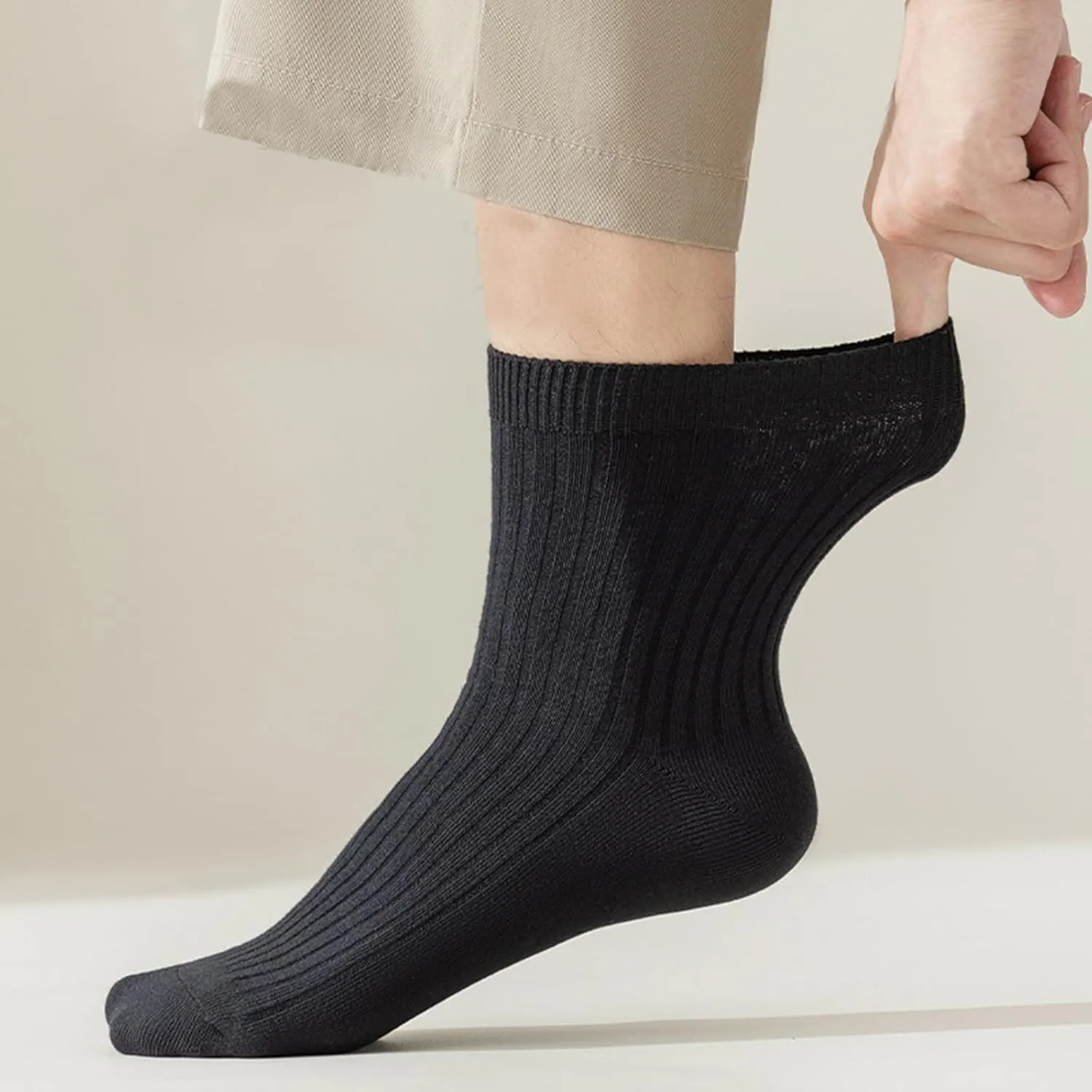 20 Pairs Crew Athletic Socks for Women Moisture Wicking Cushion Crew Socks for Sport Running Traveling