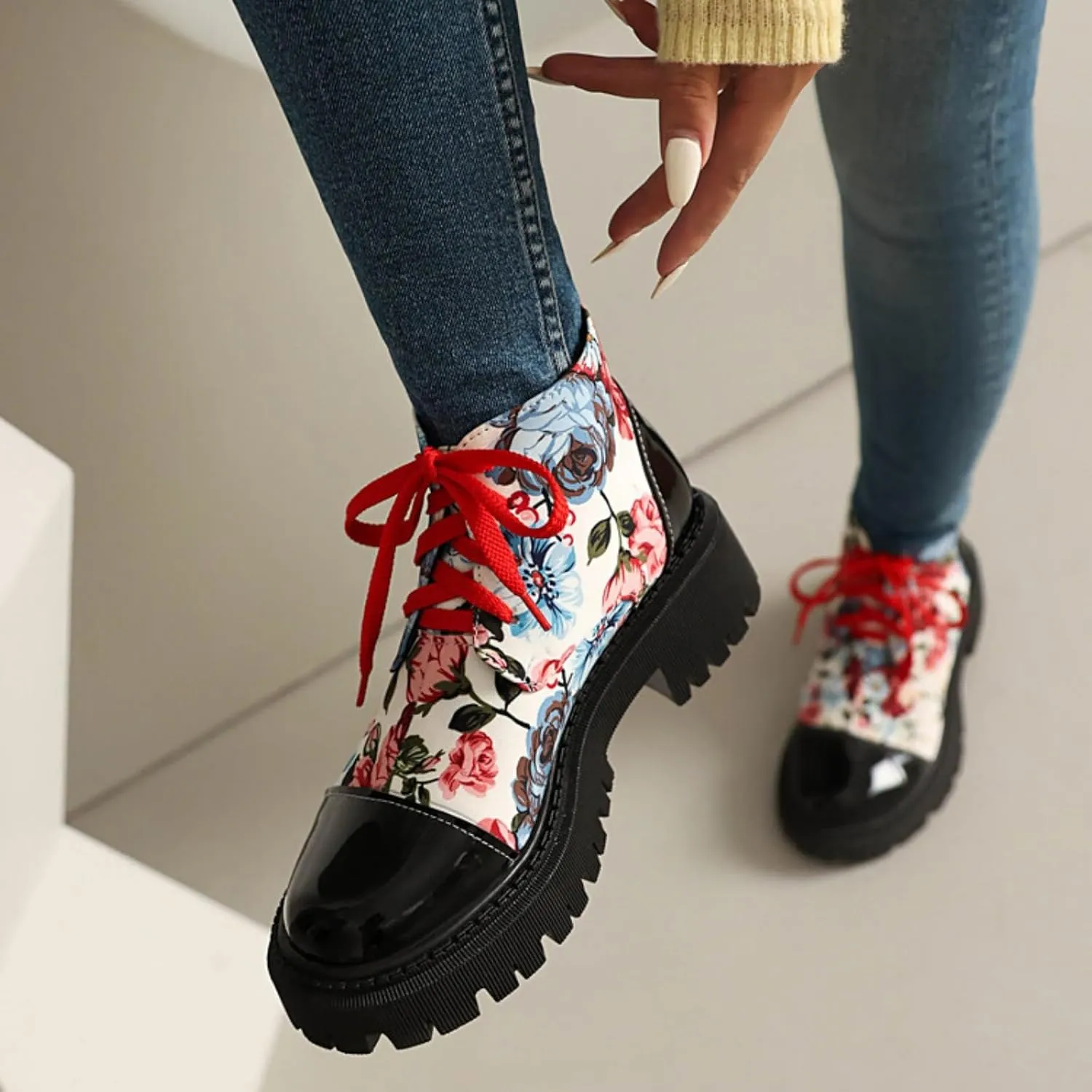 Aflngle Women's Block Platform Floral Pattern Lace Up Flat Ankle Boots Fashion Round Toe Low Heel Gothic Combat Boots Punk Motorcycle Short Booties
