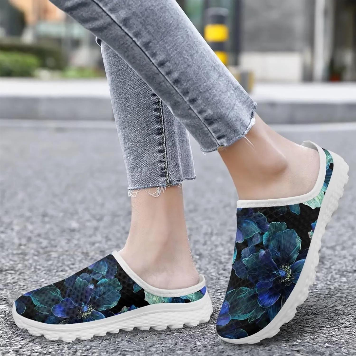 Binienty Womens Mules & Clogs with Arch Support Breathable Mesh Slip On Walking Shoes for Outings Shopping Camping