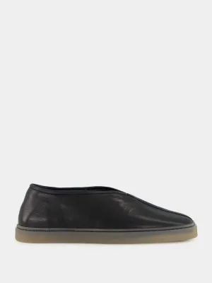 Black Low-Top Linoleum Piped Leather Sneakers