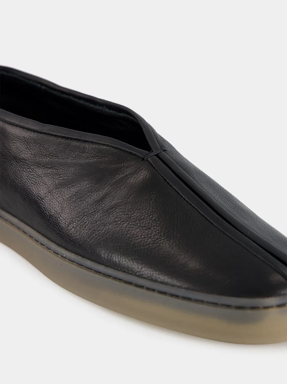 Black Low-Top Linoleum Piped Leather Sneakers