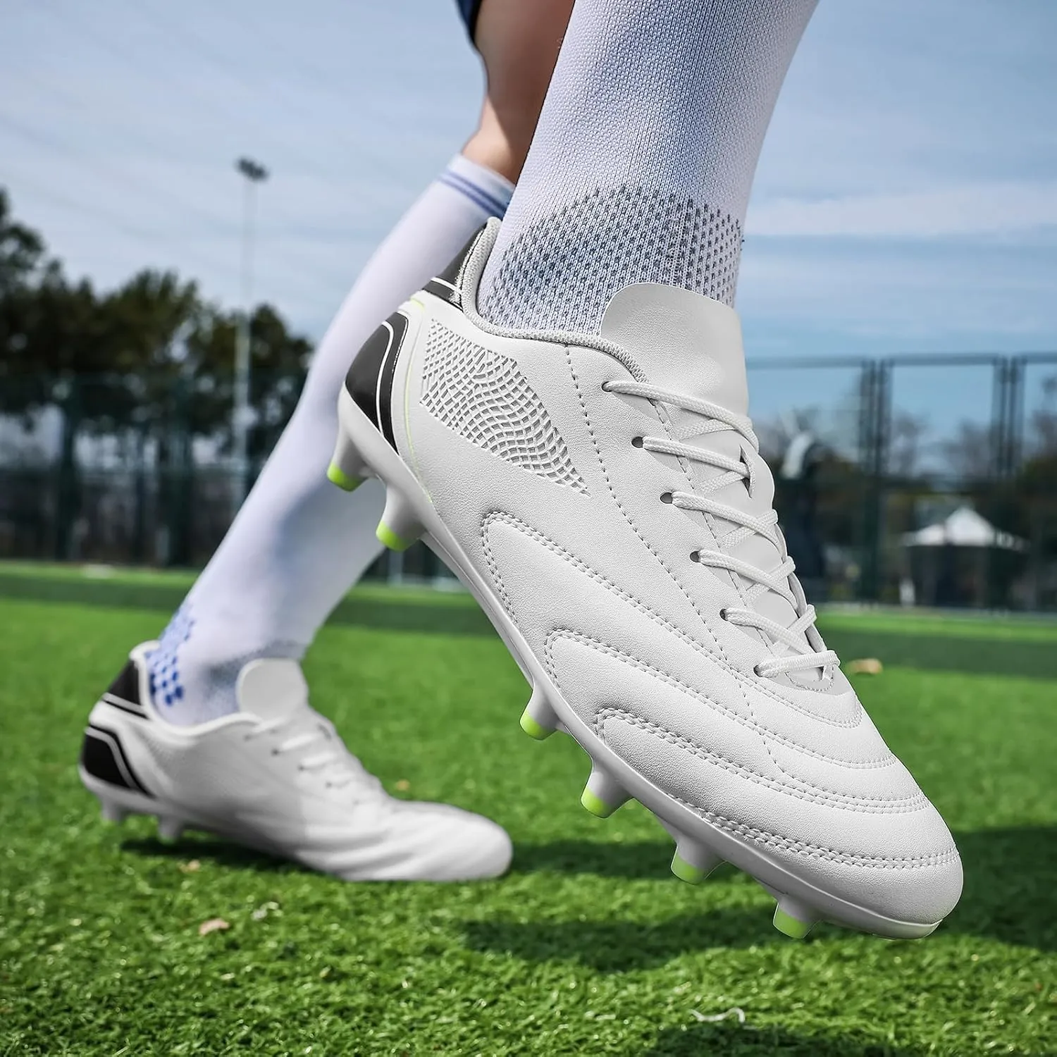 HaloTeam Soccer Shoes Mens Cleats Outdoor Professional Training Turf Football Boots Breathable Athletic Sneaker for AG/FG