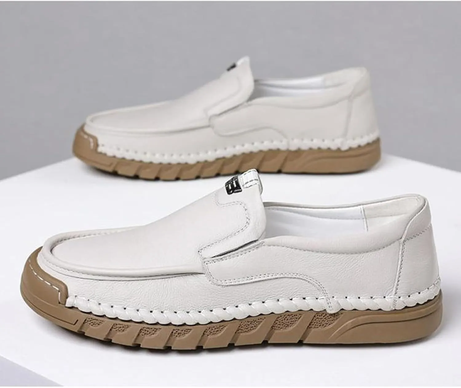 Men's Hand Stitching Soft Leather Slip On Flats Loafers Casual Round Toe Non-Slip Outdoor Driving Walking Daily Boat Shoes