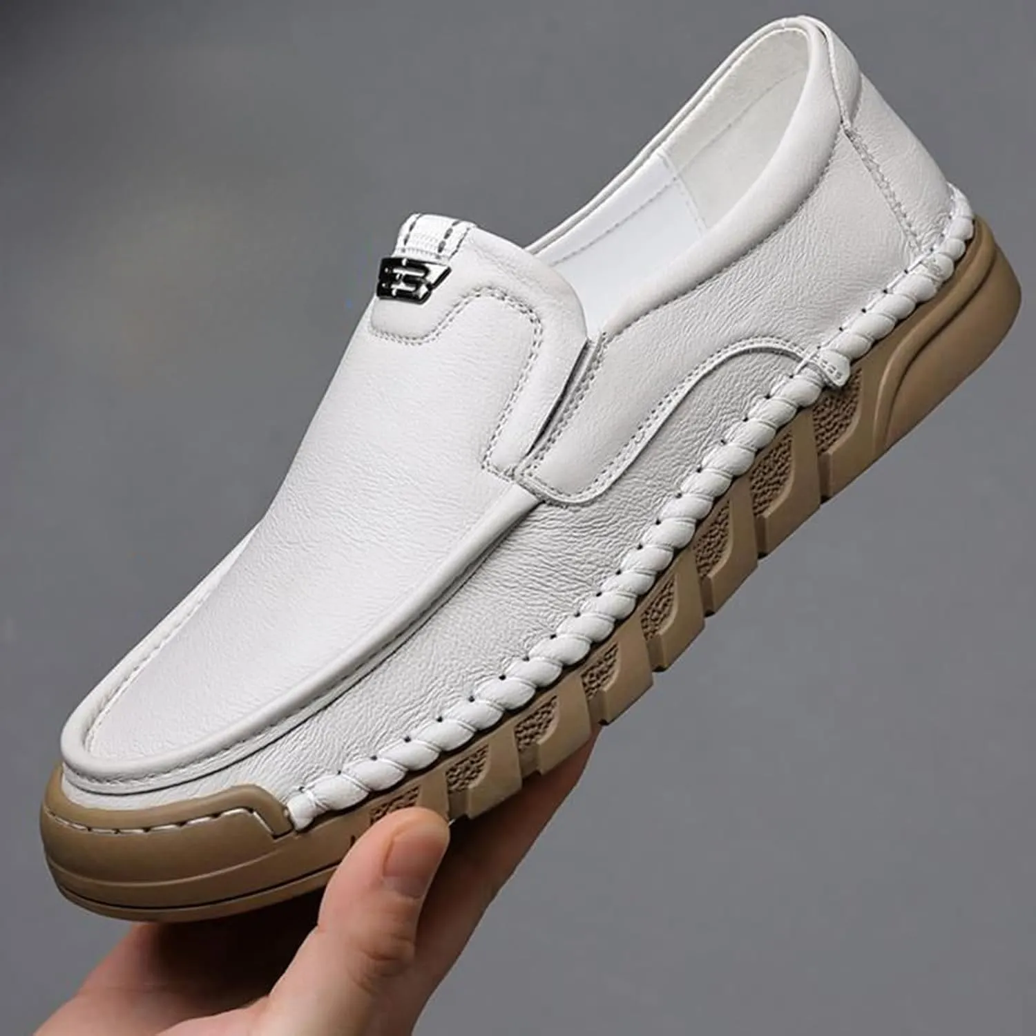 Men's Hand Stitching Soft Leather Slip On Flats Loafers Casual Round Toe Non-Slip Outdoor Driving Walking Daily Boat Shoes