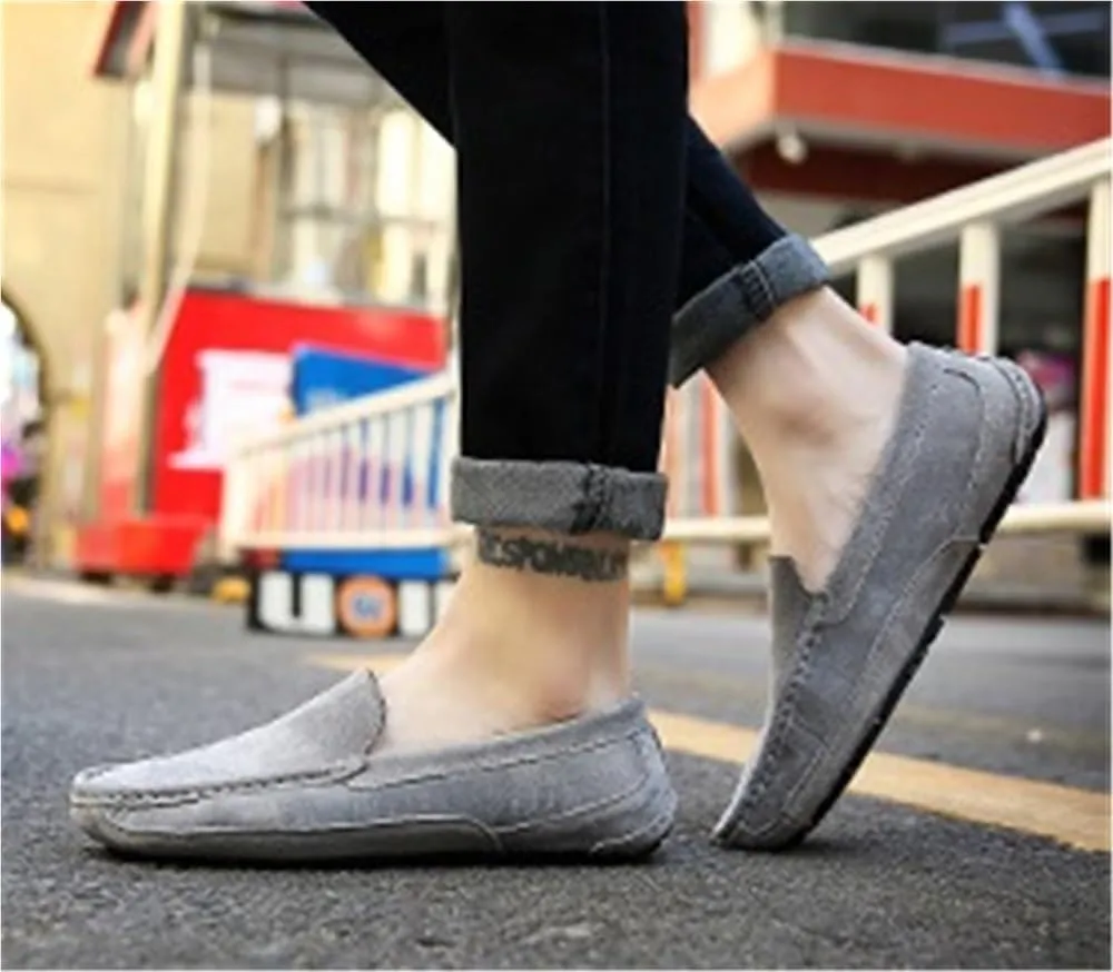 Men's Loafers Solid Color Round Toe Suede Vamp Moccasins Shoes Slip Resistant Flat Heel Lightweight Casual Walking Slip-ons