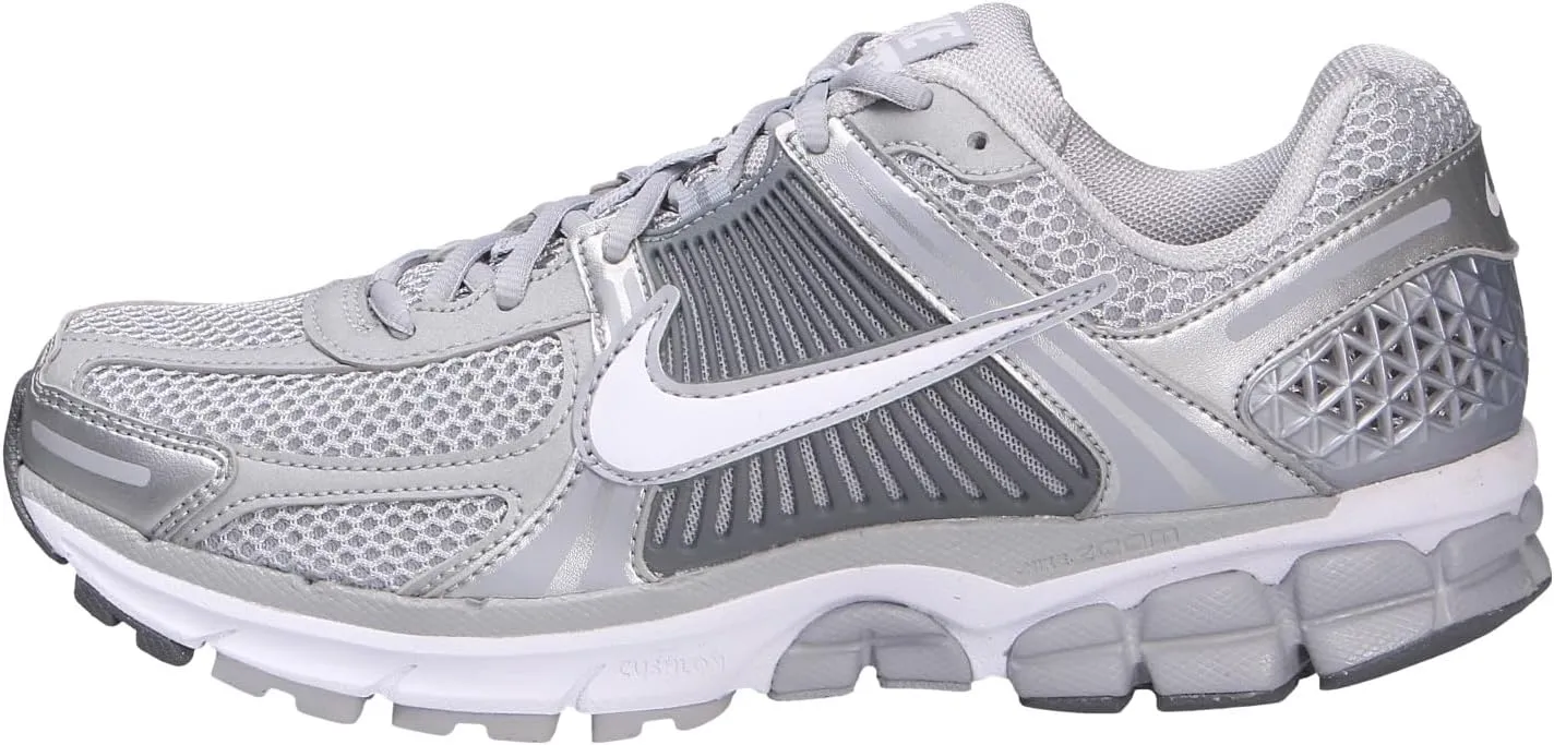 NIKE Men's Low-Top Sneakers