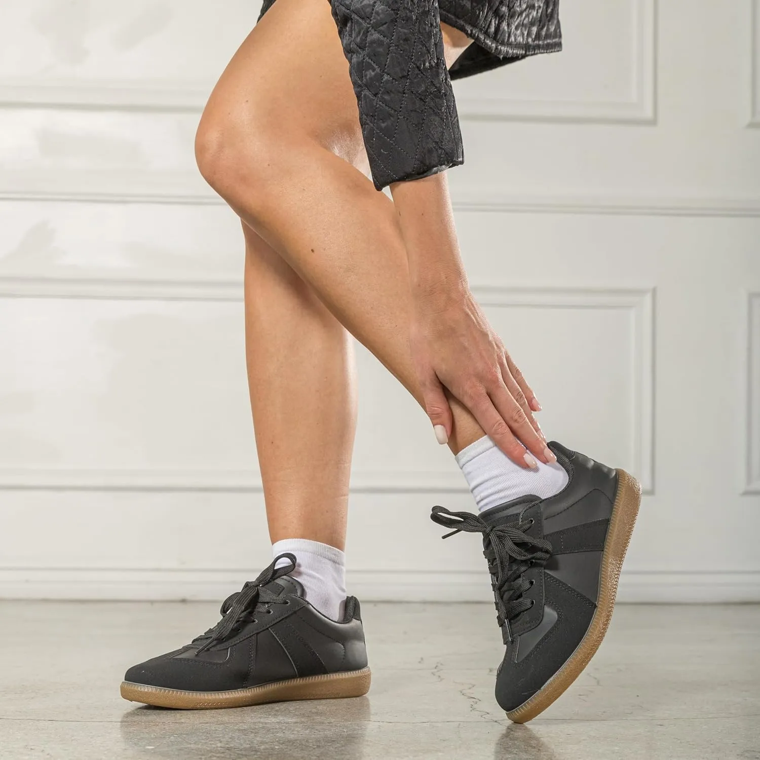 RF ROOM OF FASHION Women's Casual Low Top Trendy Fashion Sneakers Flats