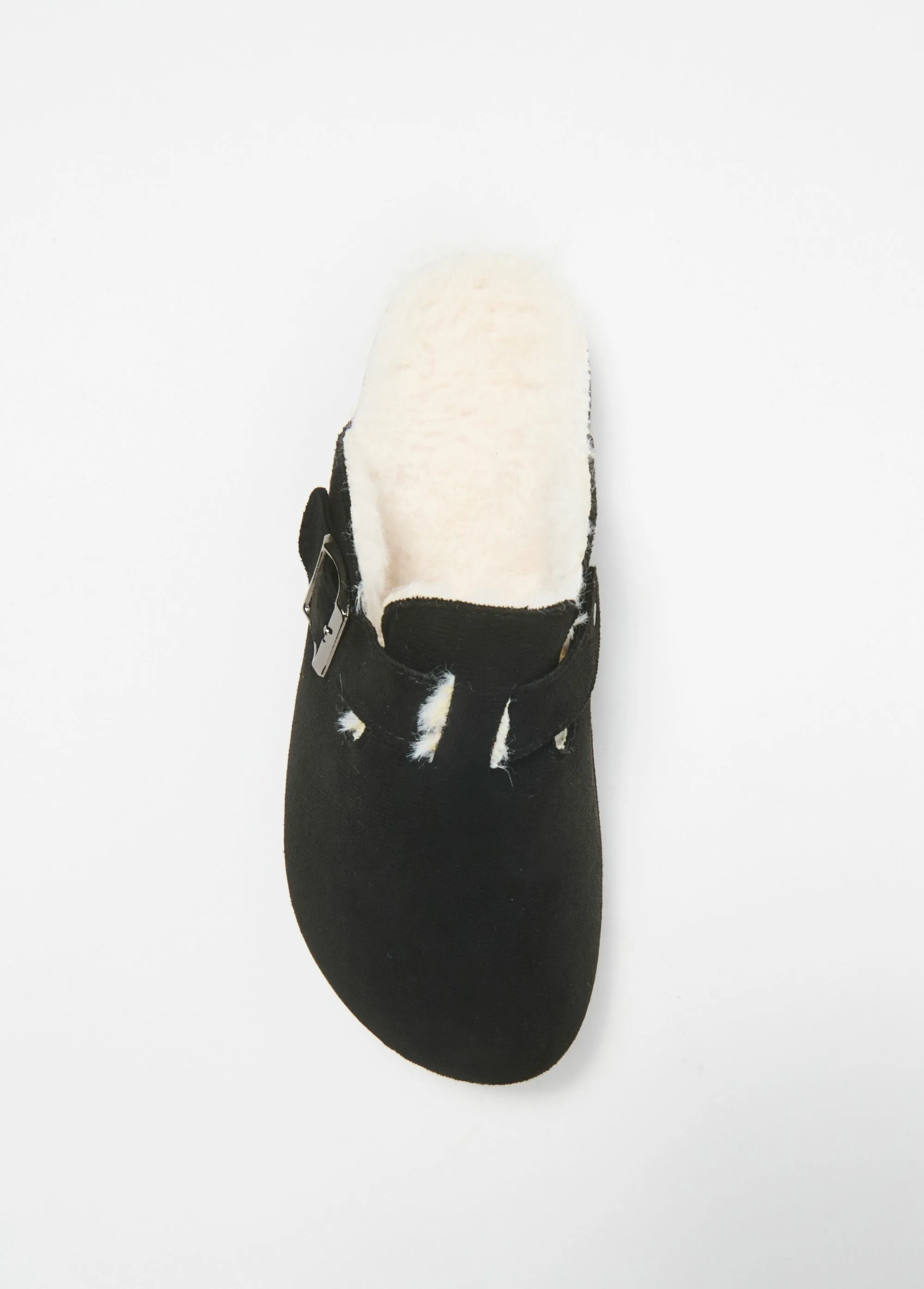 Trendy fur-lined mules with buckle