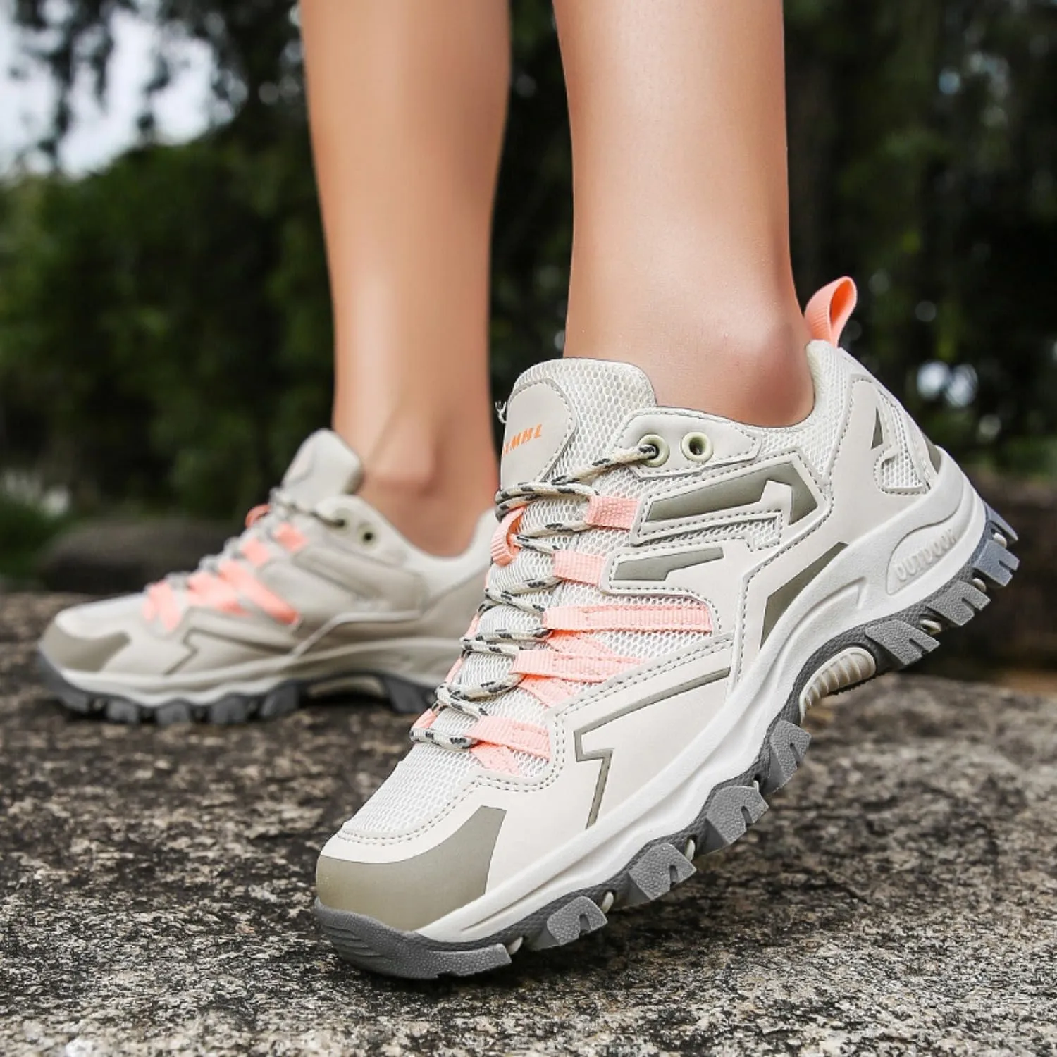 Waterproof Women's Hiking Shoes Trekking Camping Shoes for Outdoor Climbing
