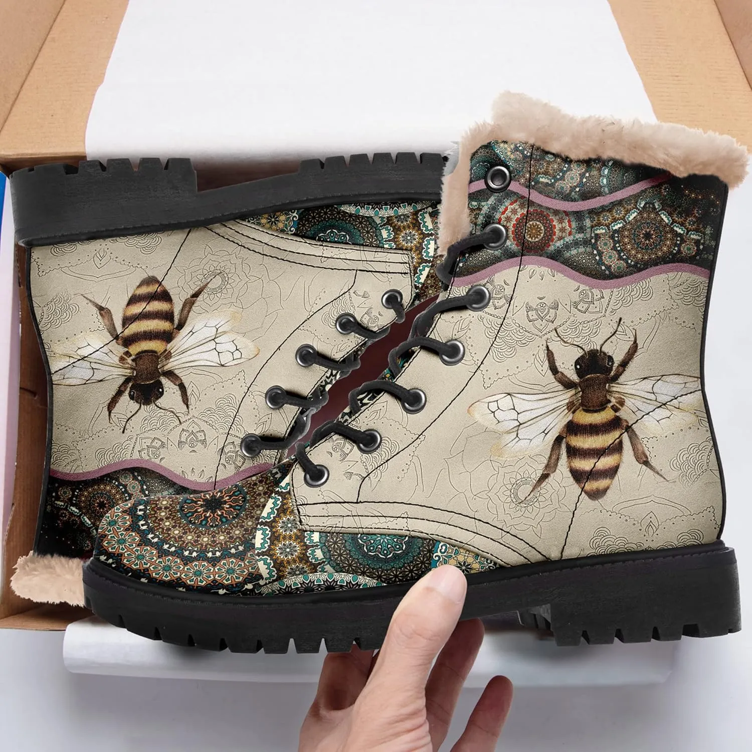 Winter Boots for Women, Custom Christmas Boots Santa Claus Print Ladies Fur Lined Lace up Ankle Boots Comfortable Warm Winter Snow Shoes Outdoor Christmas Gift