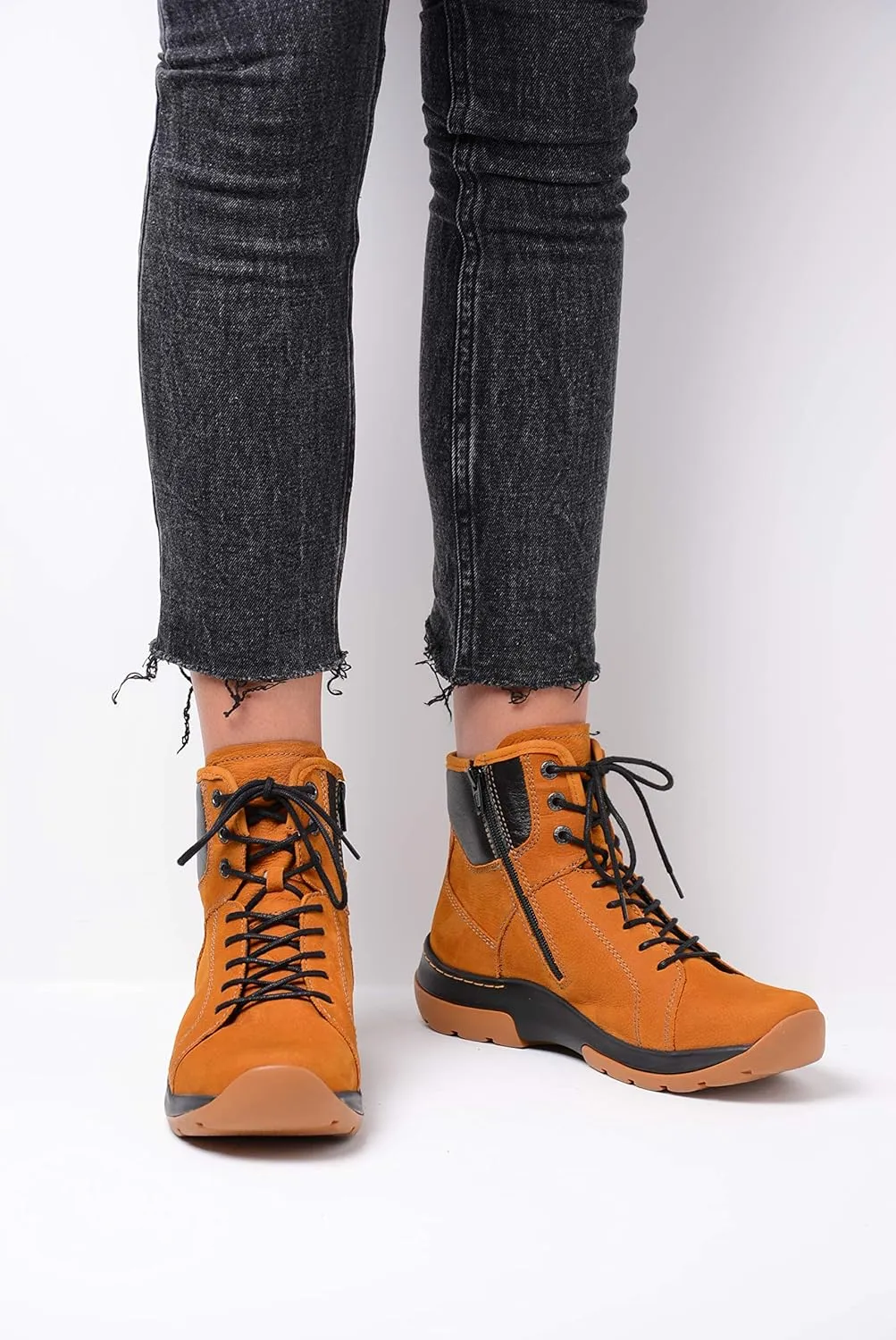 Wolky US-Ambient WP Womens Hiking Comfort Ankle Boots - Waterproof Anti-Slip Flexible Rubber Outsole - Easily Adjustable - Made from Genuine Leather in USA