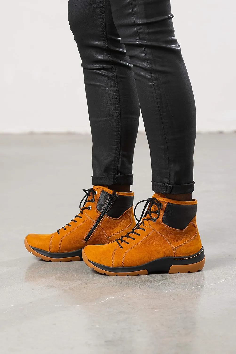 Wolky US-Ambient WP Womens Hiking Comfort Ankle Boots - Waterproof Anti-Slip Flexible Rubber Outsole - Easily Adjustable - Made from Genuine Leather in USA