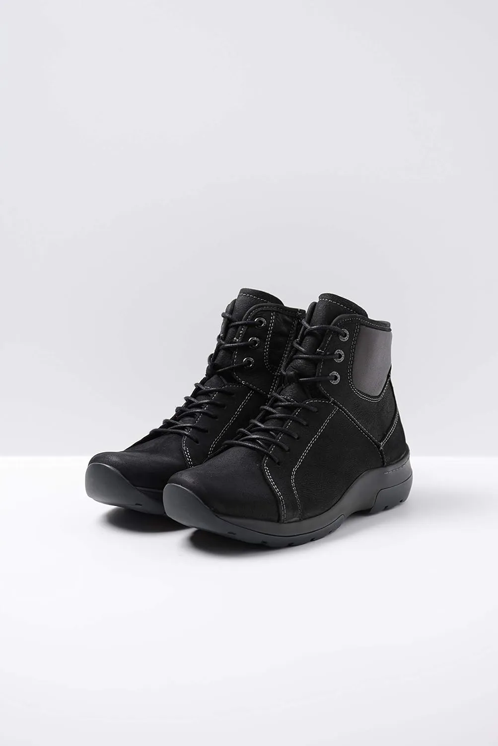Wolky US-Ambient WP Womens Hiking Comfort Ankle Boots - Waterproof Anti-Slip Flexible Rubber Outsole - Easily Adjustable - Made from Genuine Leather in USA