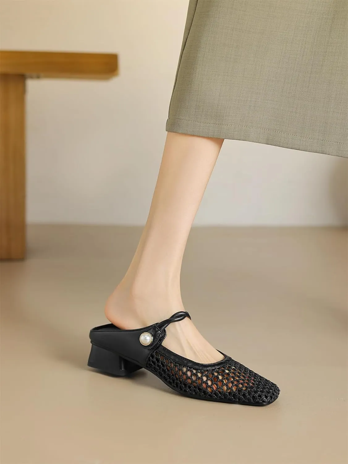 Women's Mash Sandal Web Pearl Buckle Slip-On Block Low Heels Pumps Closed Square Toe Work Comfortable Summer Vacation Mules Church Dress Shoes Wedding Evening Party Daily Wear Pumps