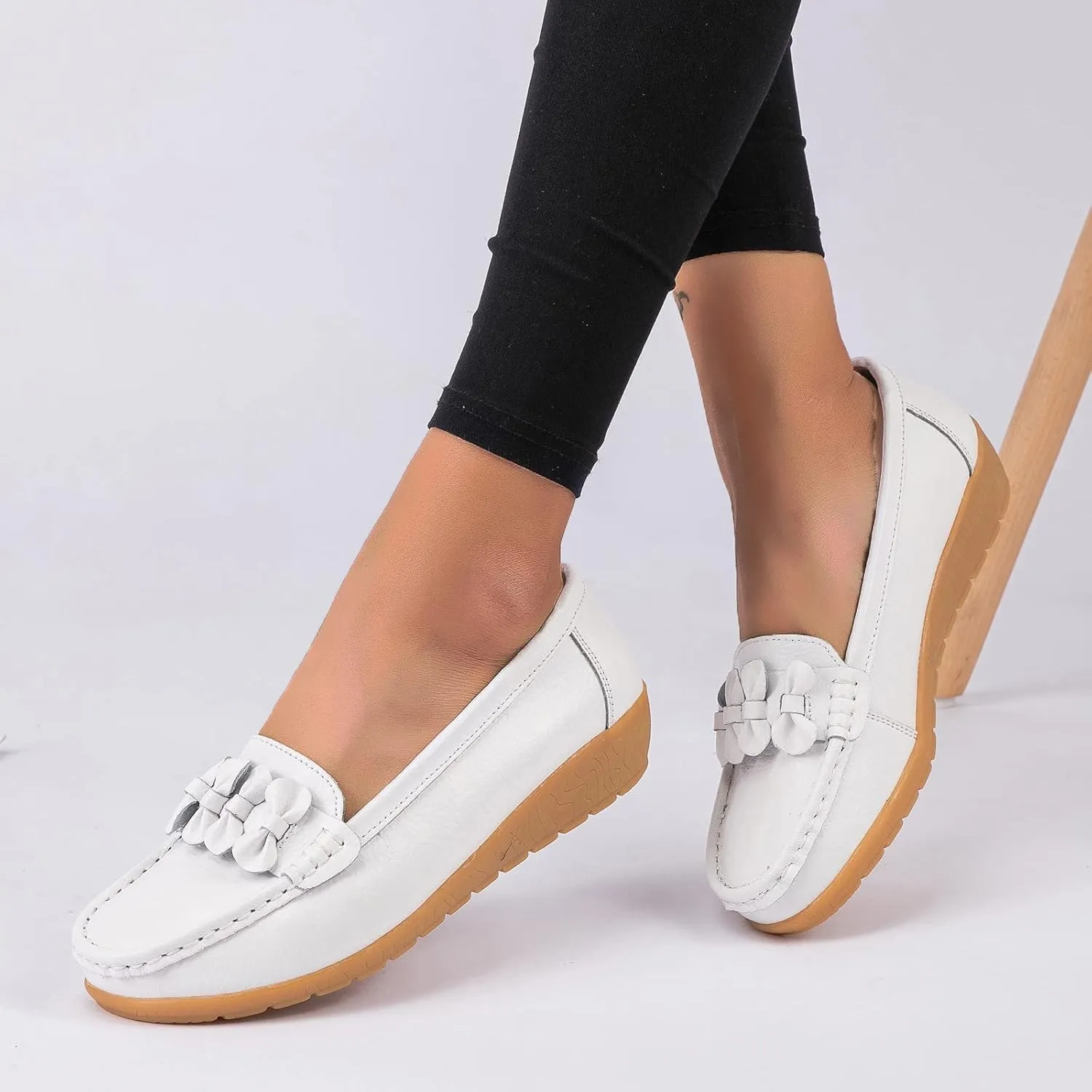 ZBYY Women's Casual Loafers Slip On Driving Loafers Comfortable Leather Outdoor Walking Flat Shoes Flat Boat Shoes